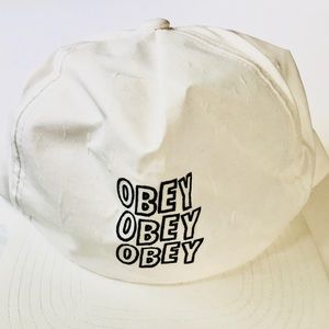✨ Pacsun Obey Strapback White Hat ✨